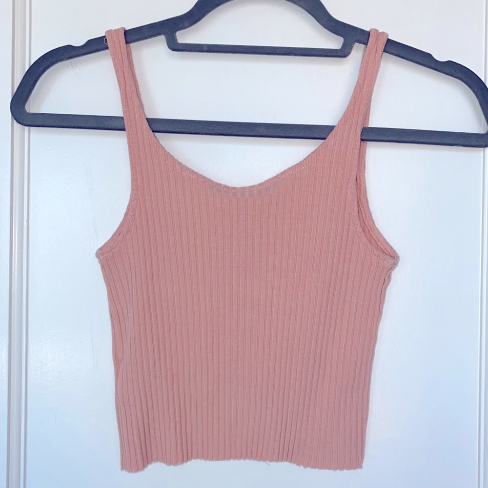 CALE Ribbed Crop Top